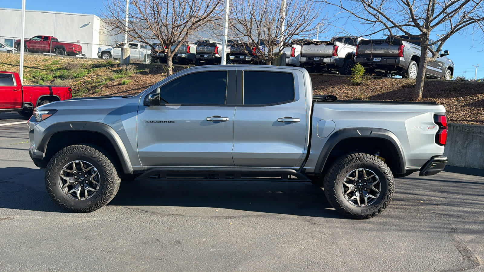 Thumbnail: 2024 Chevrolet Colorado - 8