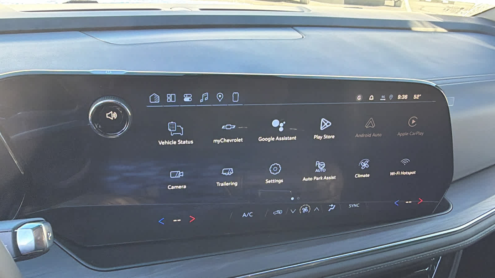 Thumbnail: 2026 Chevrolet Suburban - 15