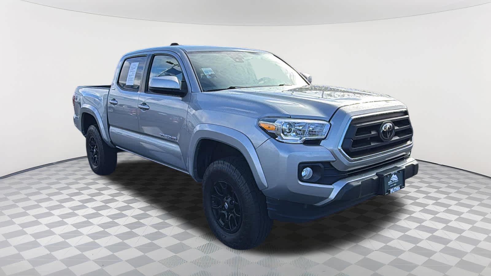 Thumbnail: 2021 Toyota Tacoma - 3