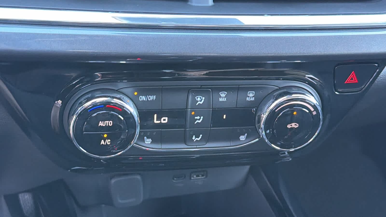 2026 Chevrolet Trax Activ - Photo 14