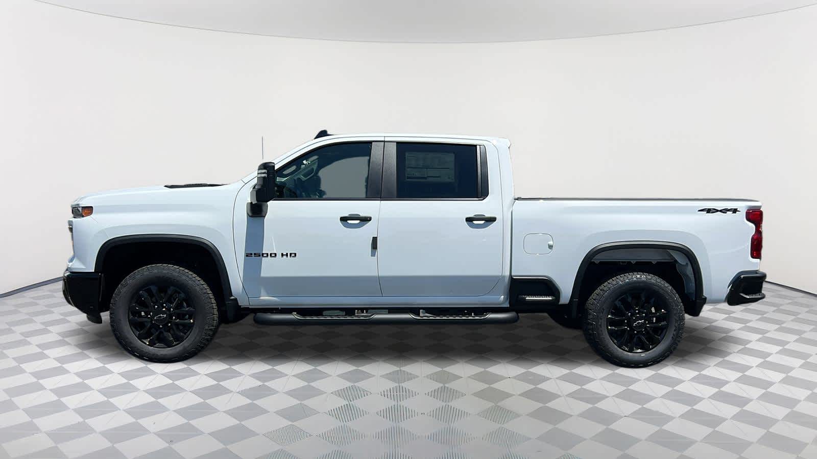 Thumbnail: 2025 Chevrolet Silverado 2500 - 8