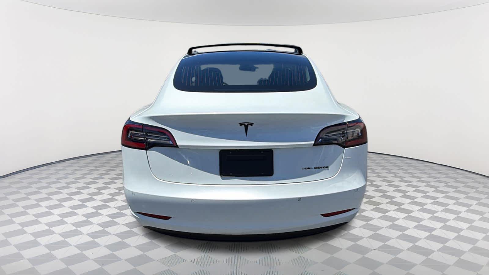 Thumbnail: 2019 Tesla Model 3 - 6