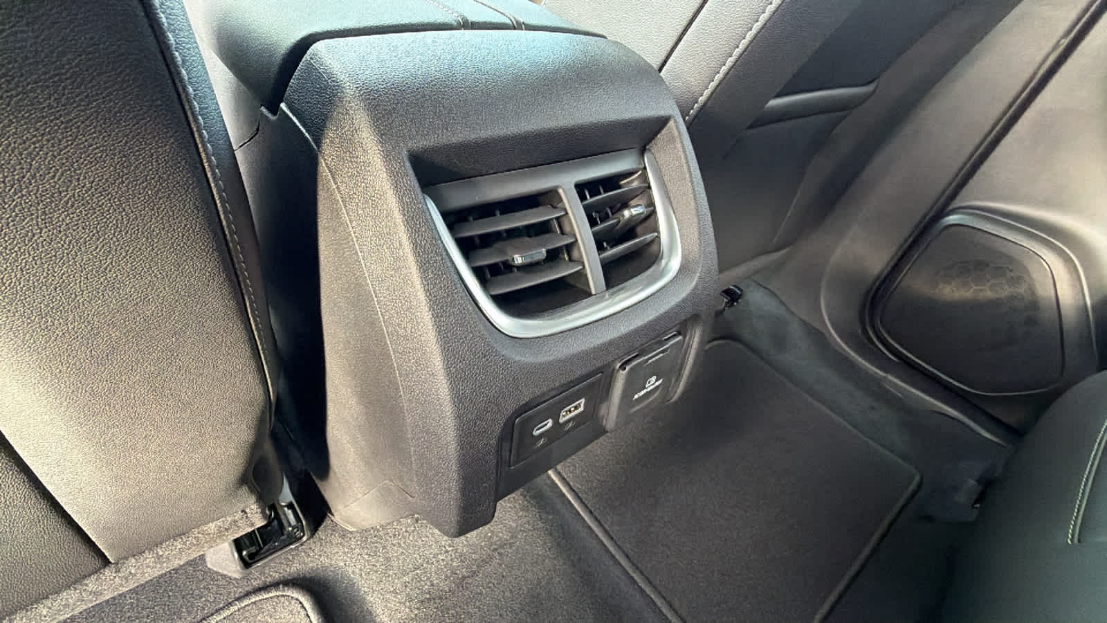 Thumbnail: 2025 Chevrolet Blazer - 25