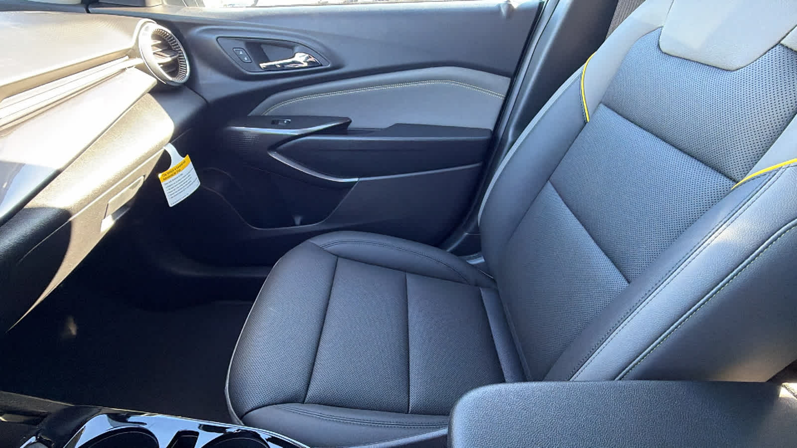 Thumbnail: 2026 Chevrolet Trax - 12