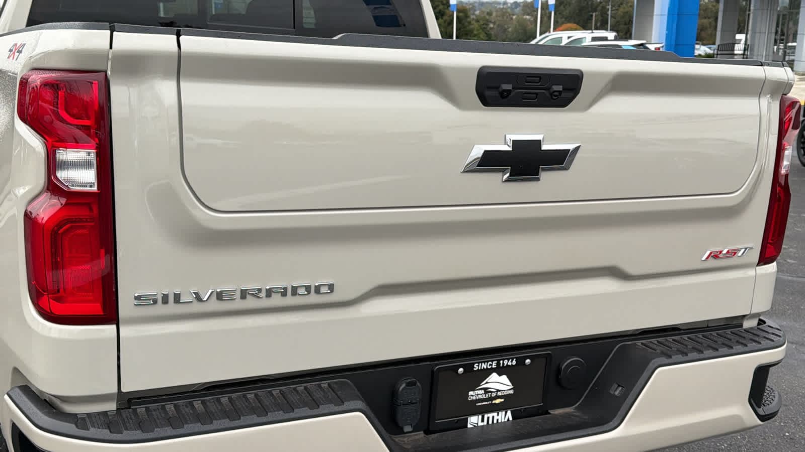 Thumbnail: 2026 Chevrolet Silverado 1500 - 27