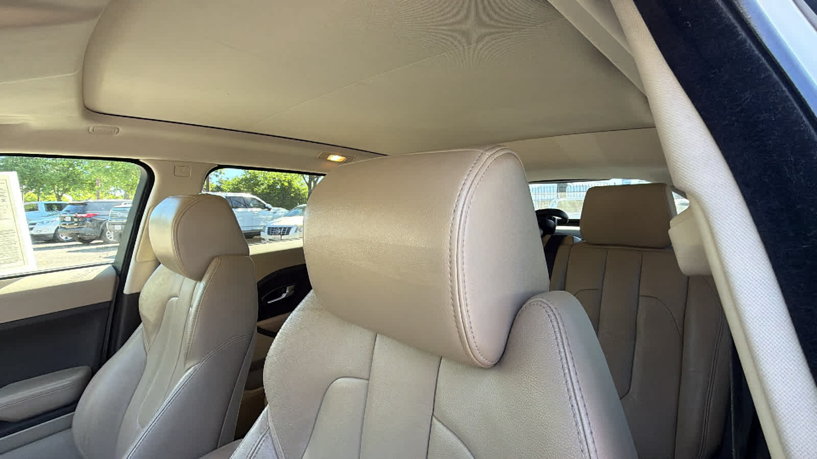 Thumbnail: 2013 Land Rover Range Rover Evoque - 11