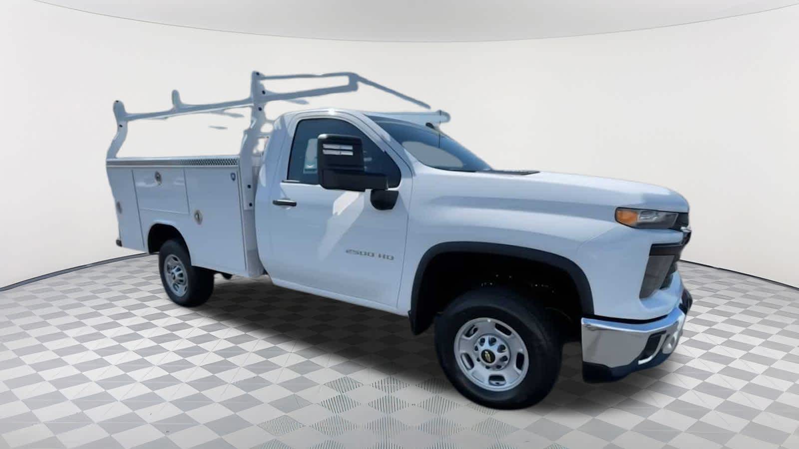2024 Chevrolet Silverado 2500HD photo 3