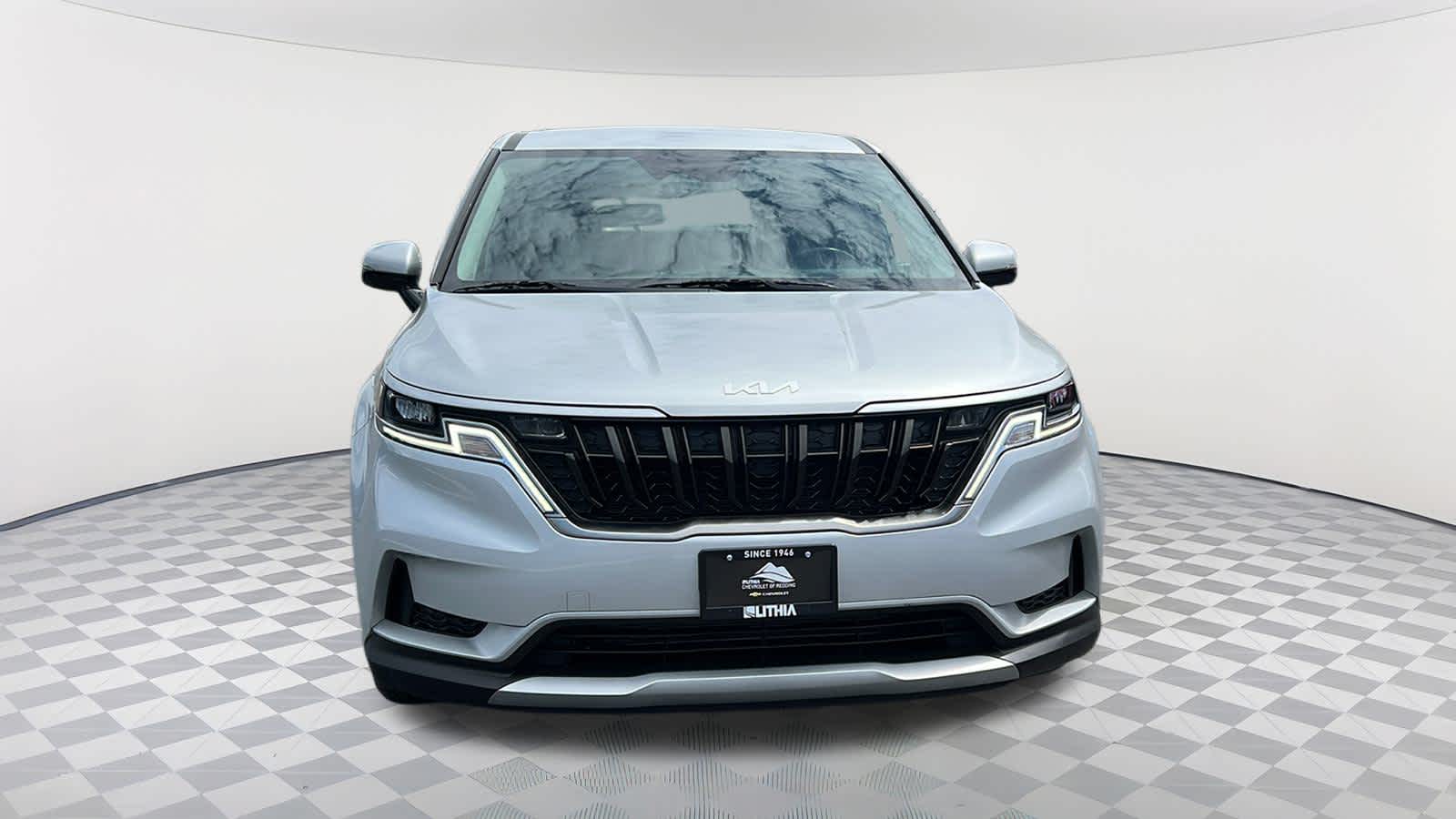 Used 2023 Kia Carnival LX Seat Pkg with VIN KNDNB4H30P6194929 for sale in Redding, CA