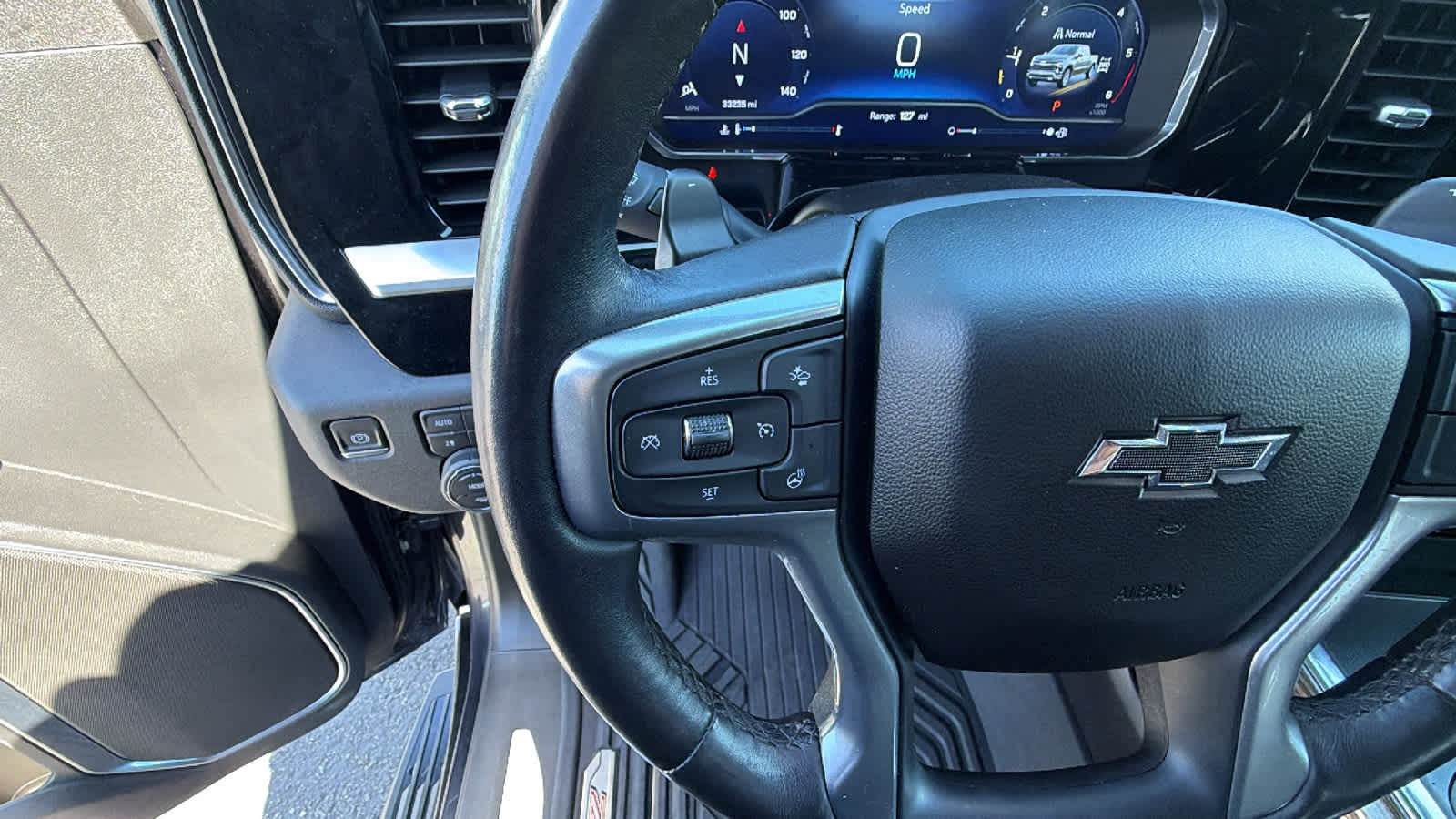 Thumbnail: 2023 Chevrolet Silverado 1500 - 18