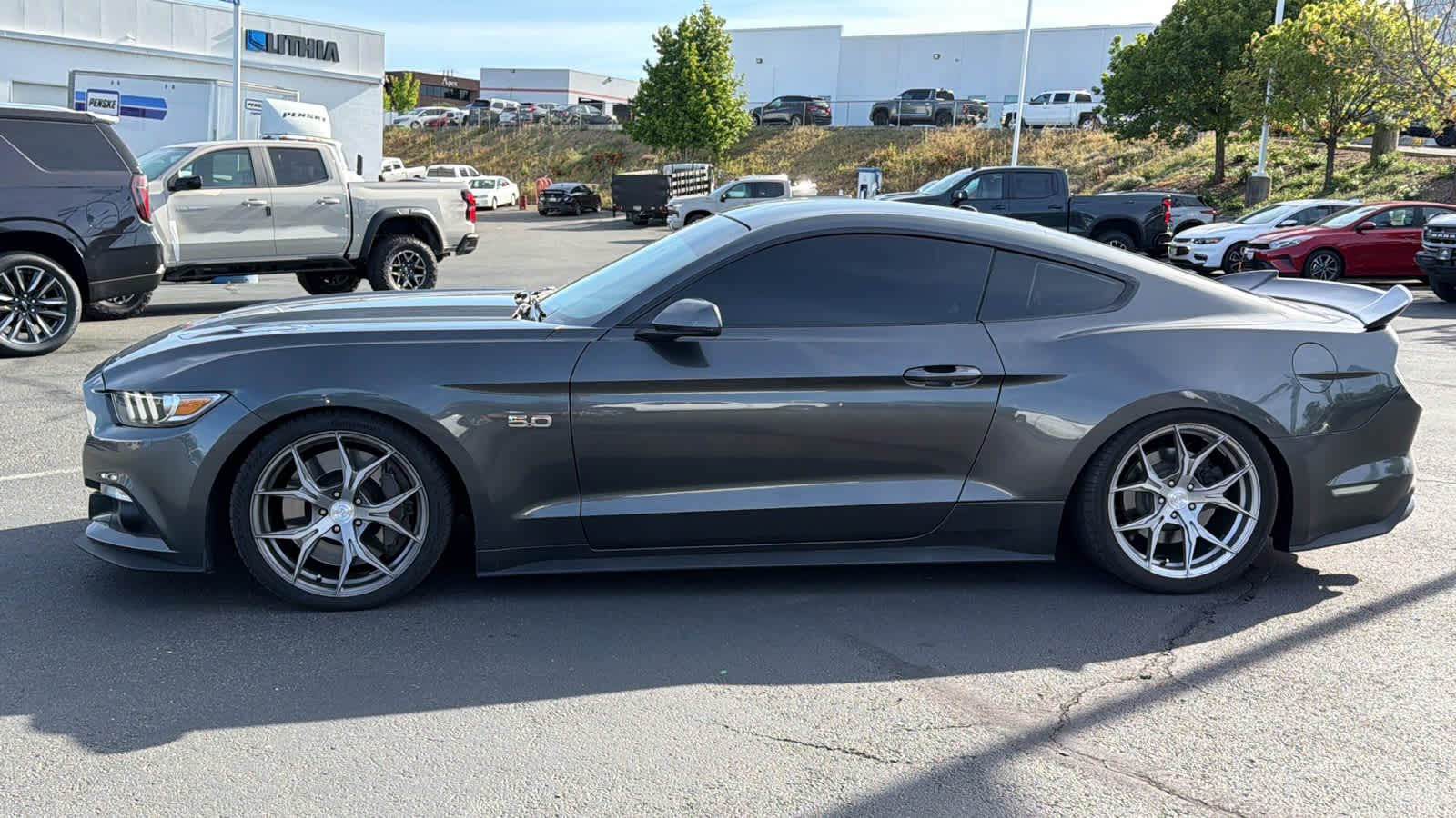 Thumbnail: 2017 Ford Mustang - 8