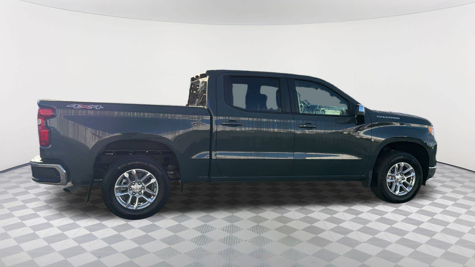 Thumbnail: 2026 Chevrolet Silverado 1500 - 4