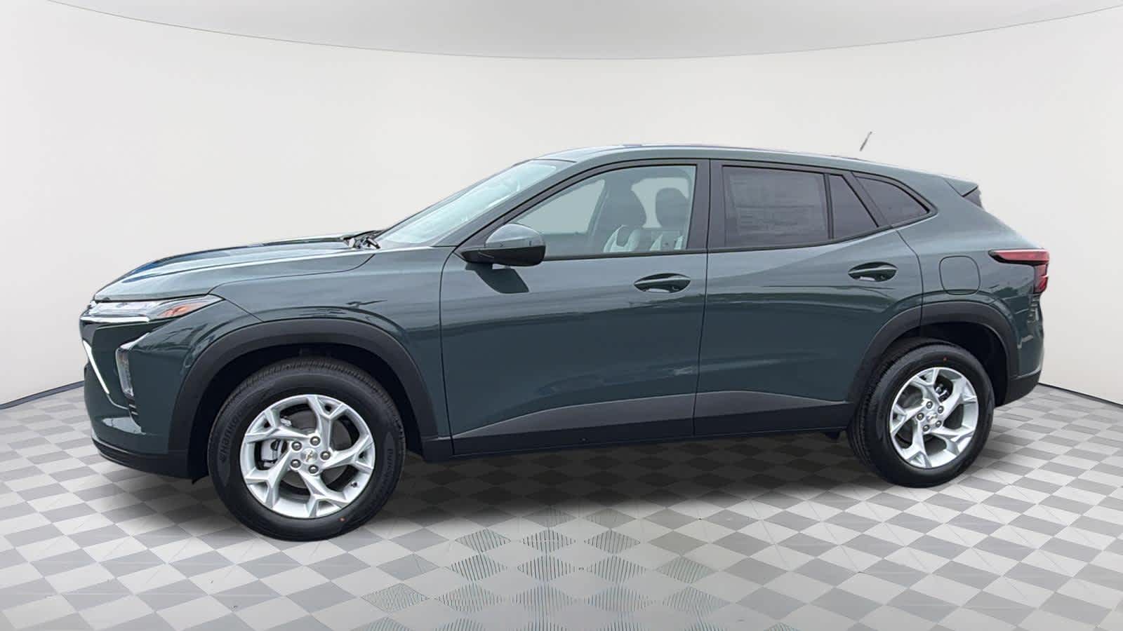 Thumbnail: 2026 Chevrolet Trax - 8