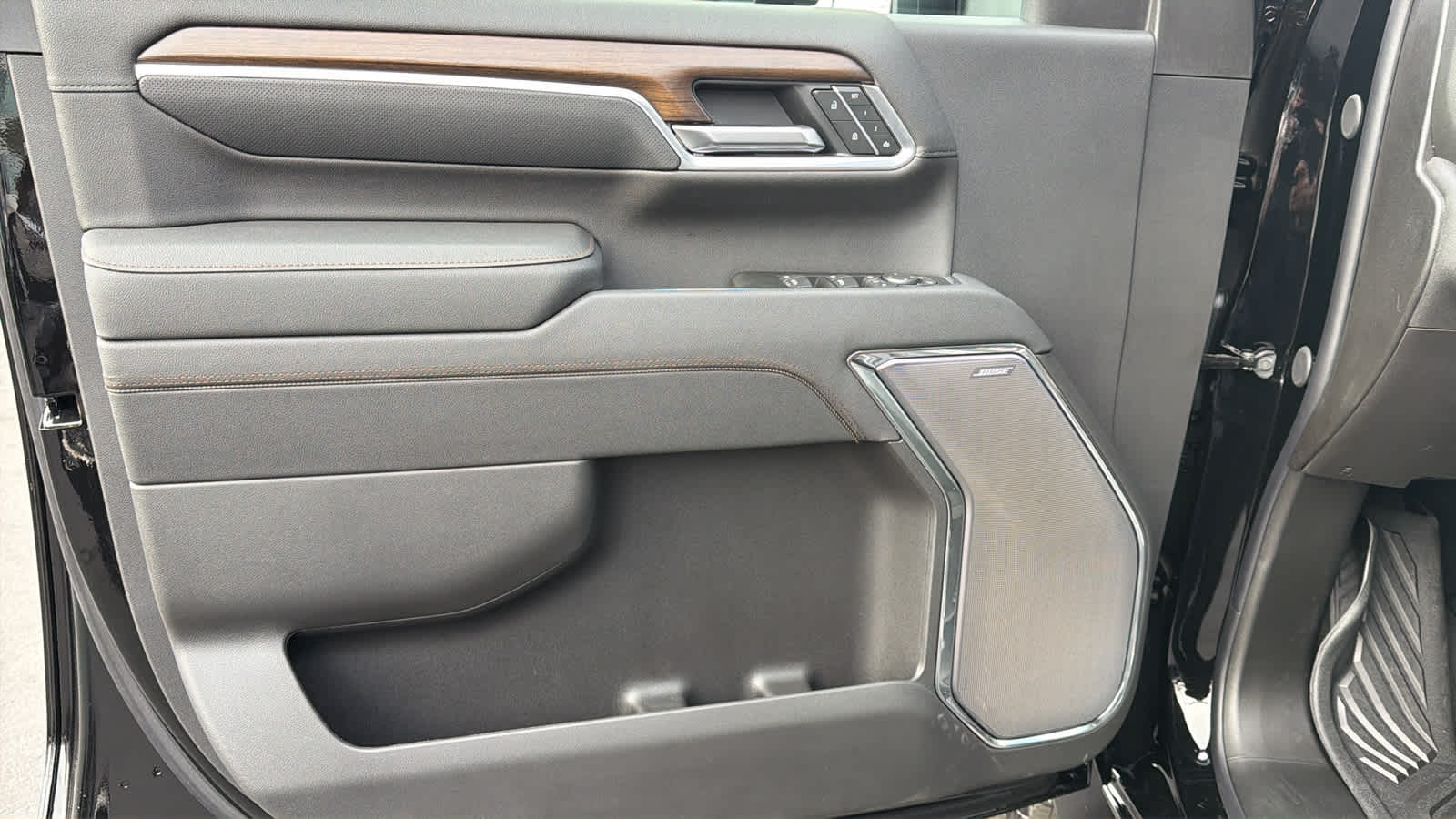 Thumbnail: 2026 Chevrolet Silverado 2500 - 23