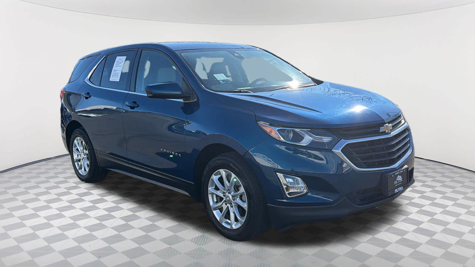 Thumbnail: 2020 Chevrolet Equinox - 3