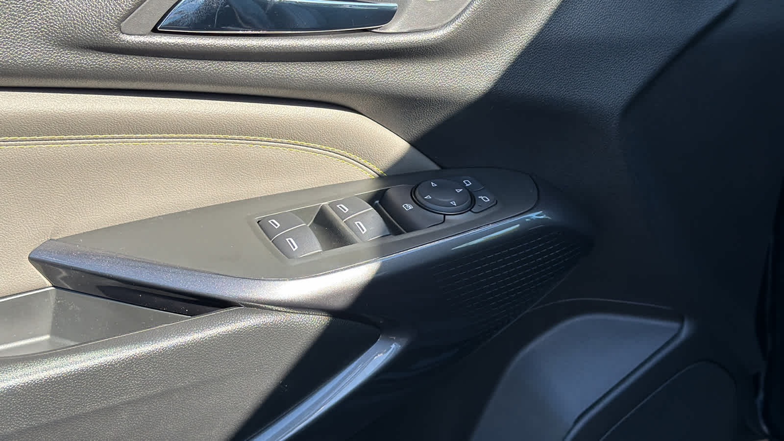 Thumbnail: 2026 Chevrolet Trax - 22