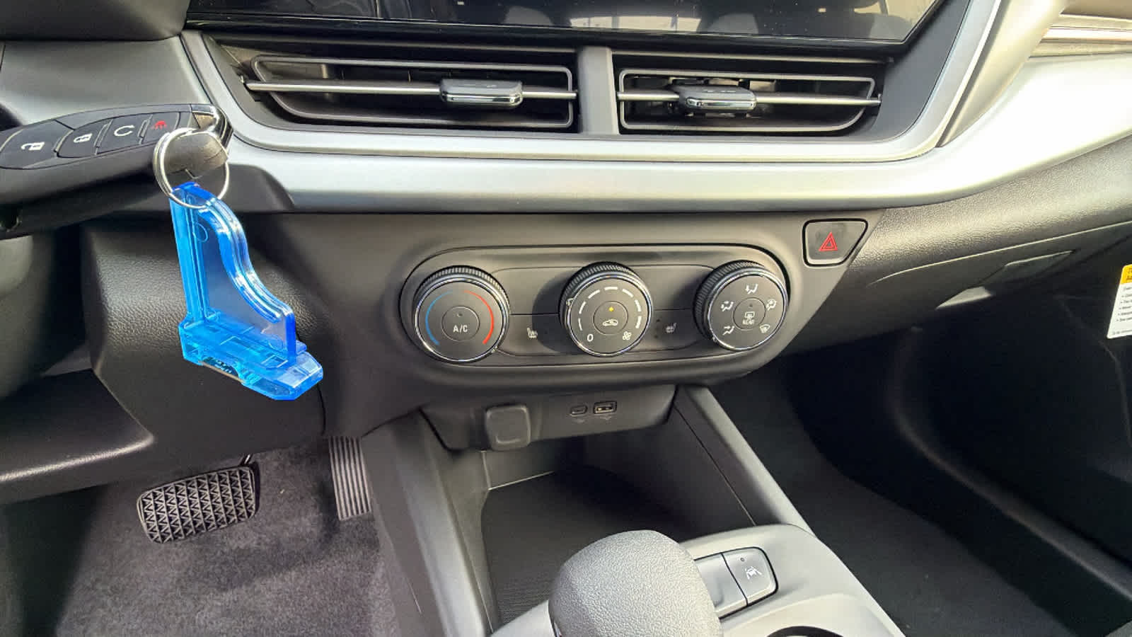 Thumbnail: 2026 Chevrolet Trax - 14