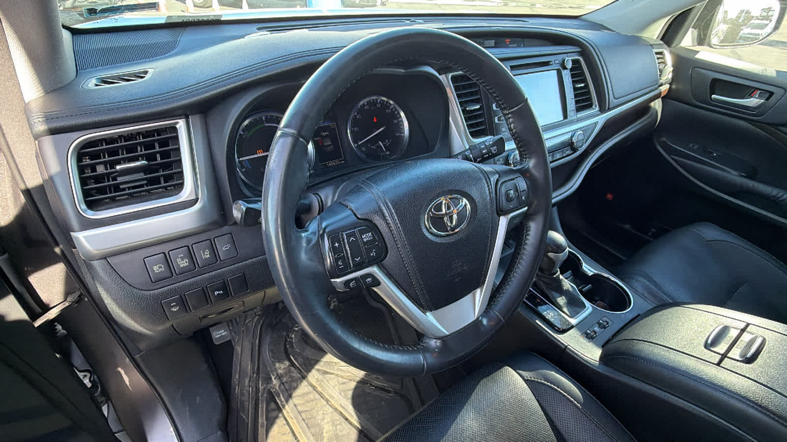 Thumbnail: 2014 Toyota Highlander - 10