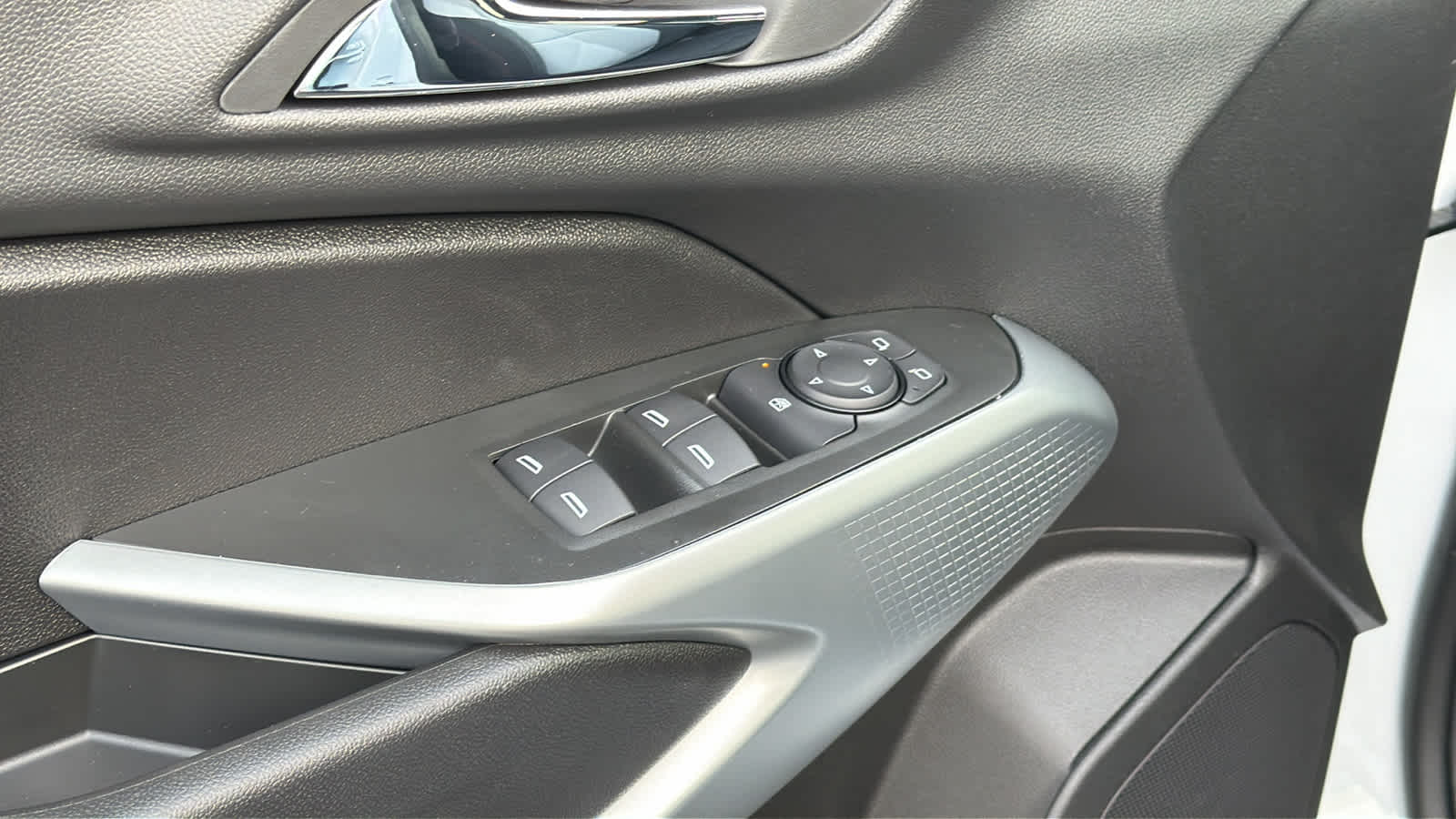 Thumbnail: 2026 Chevrolet Trax - 22