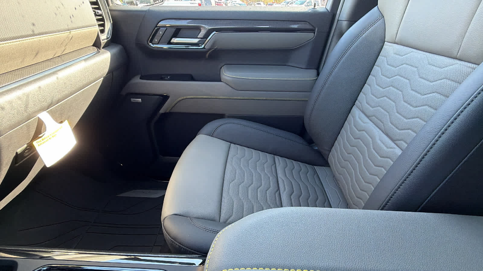 Thumbnail: 2026 Chevrolet Silverado 1500 - 12