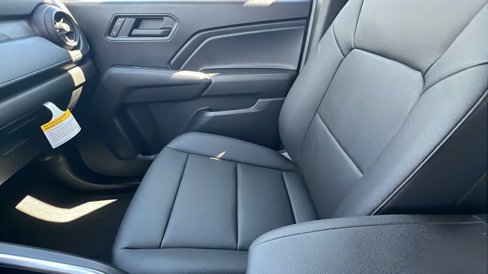 Thumbnail: 2026 Chevrolet Colorado - 12