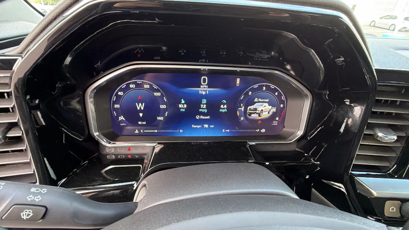 Thumbnail: 2026 Chevrolet Silverado 1500 - 21