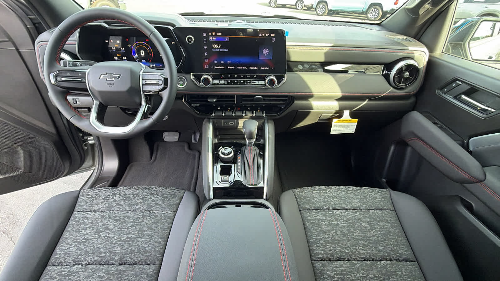 Thumbnail: 2026 Chevrolet Colorado - 26