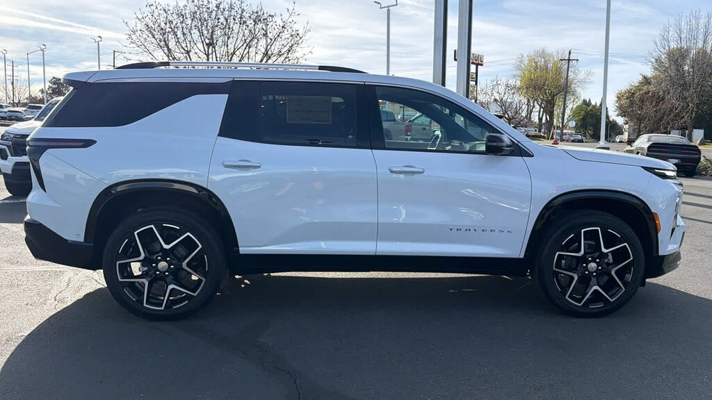 New 2026 Chevrolet Traverse High Country SUV