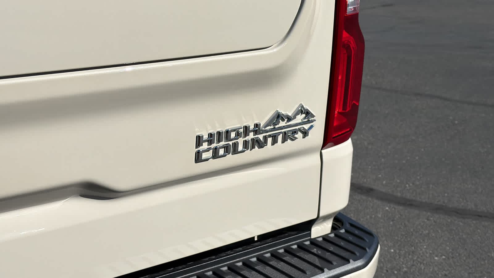 Thumbnail: 2026 Chevrolet Silverado 1500 - 28