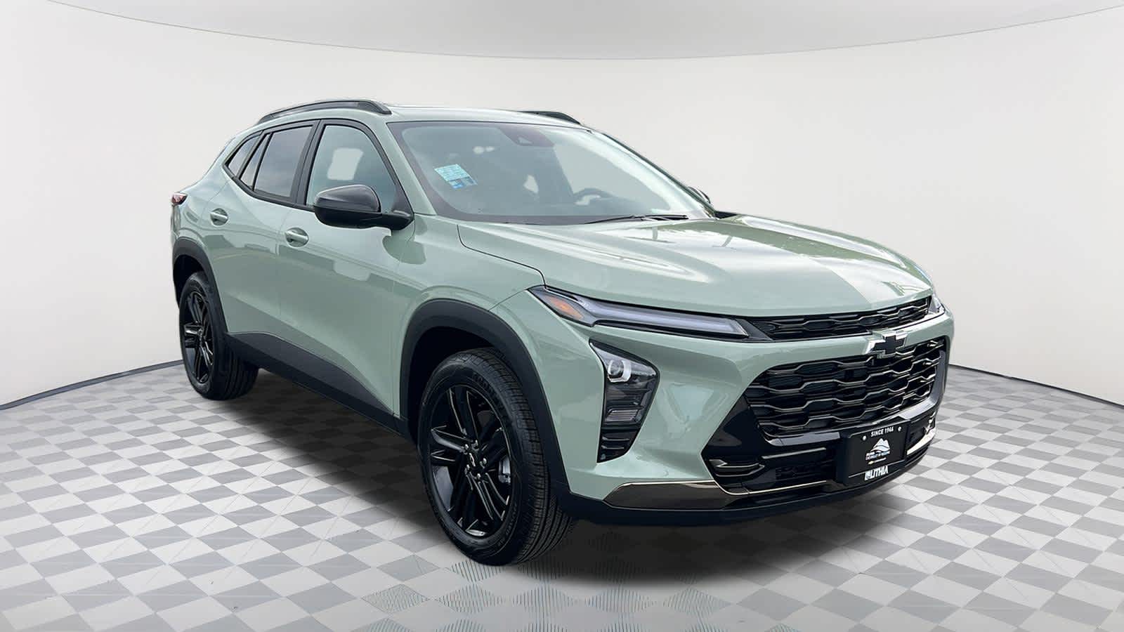 Thumbnail: 2025 Chevrolet Trax - 3