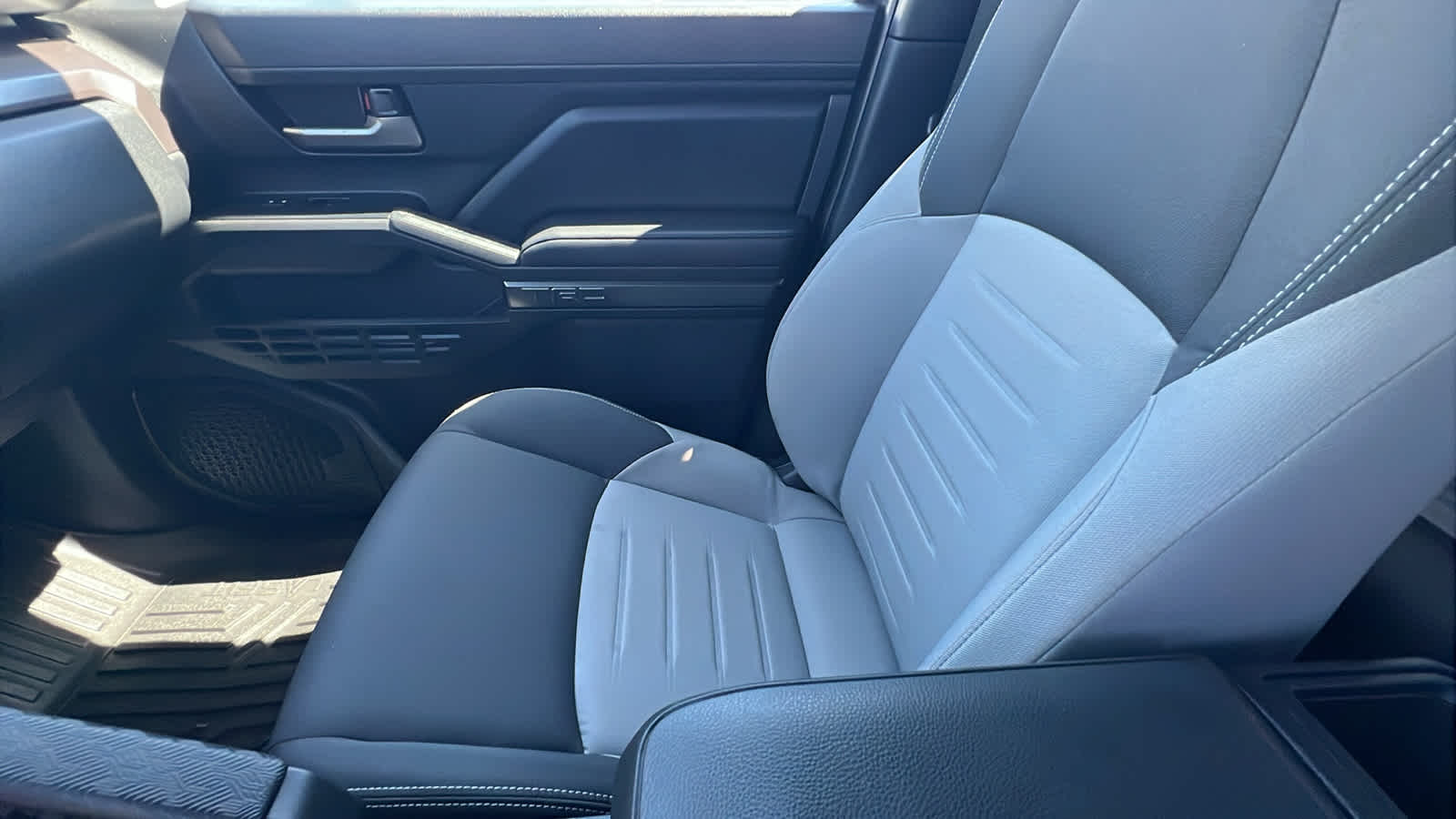 2024 Toyota Tacoma SR5 12