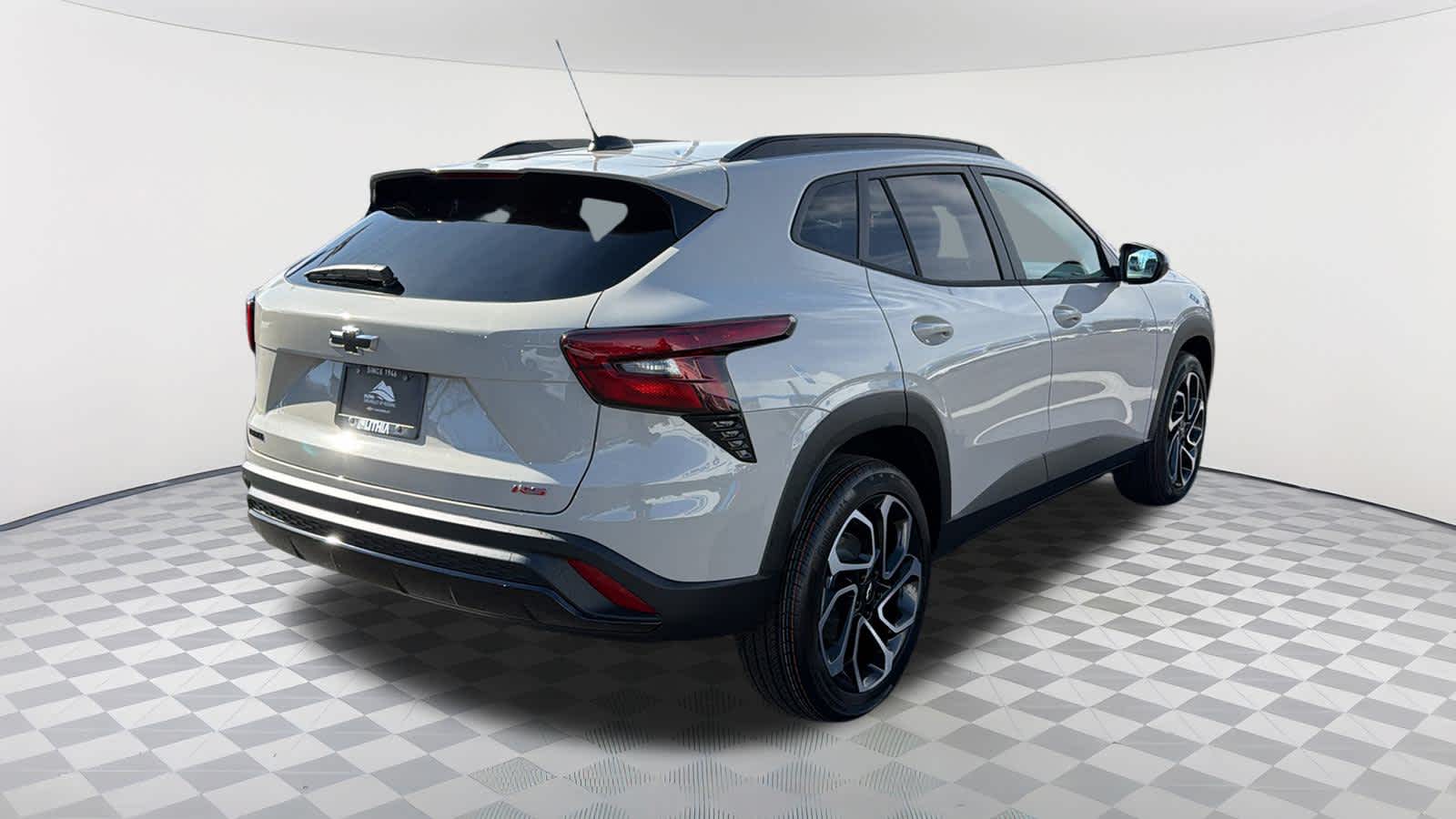 Thumbnail: 2026 Chevrolet Trax - 5