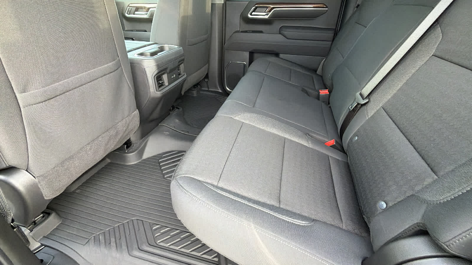 Thumbnail: 2026 Chevrolet Silverado 1500 - 24