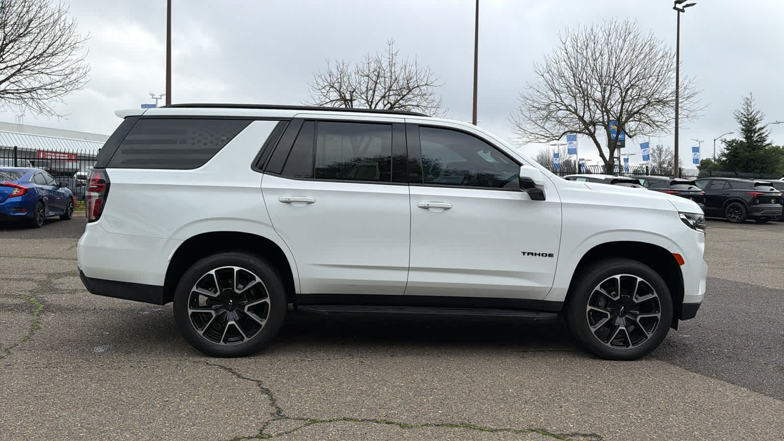 Thumbnail: 2021 Chevrolet Tahoe - 4