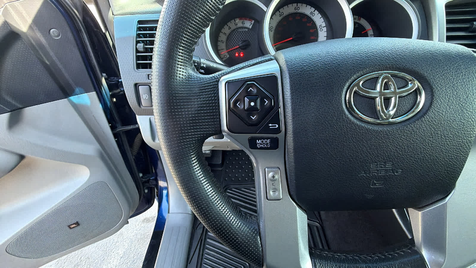Thumbnail: 2014 Toyota Tacoma - 19