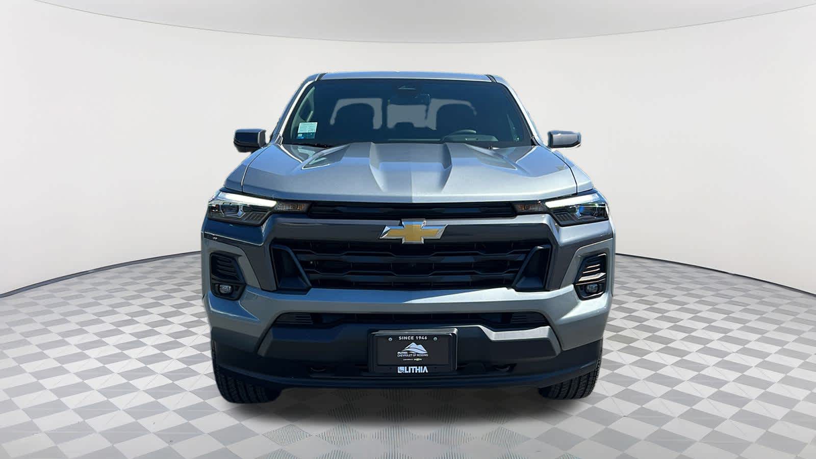 2026 Chevrolet Colorado LT photo 2