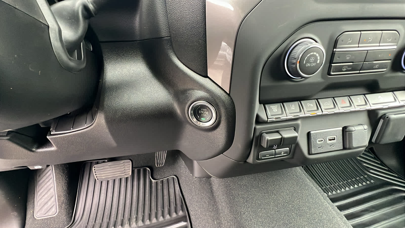 Thumbnail: 2026 Chevrolet Silverado 2500 - 17