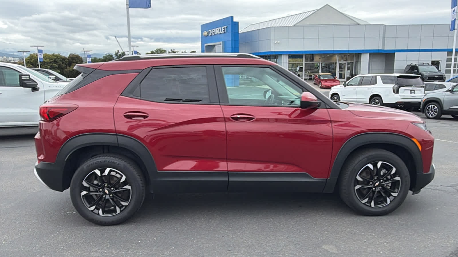 Thumbnail: 2021 Chevrolet TrailBlazer - 4