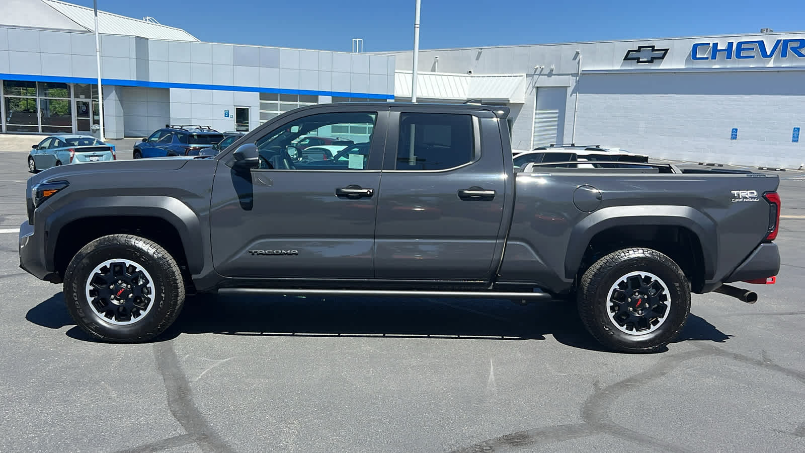 2024 Toyota Tacoma SR5 8