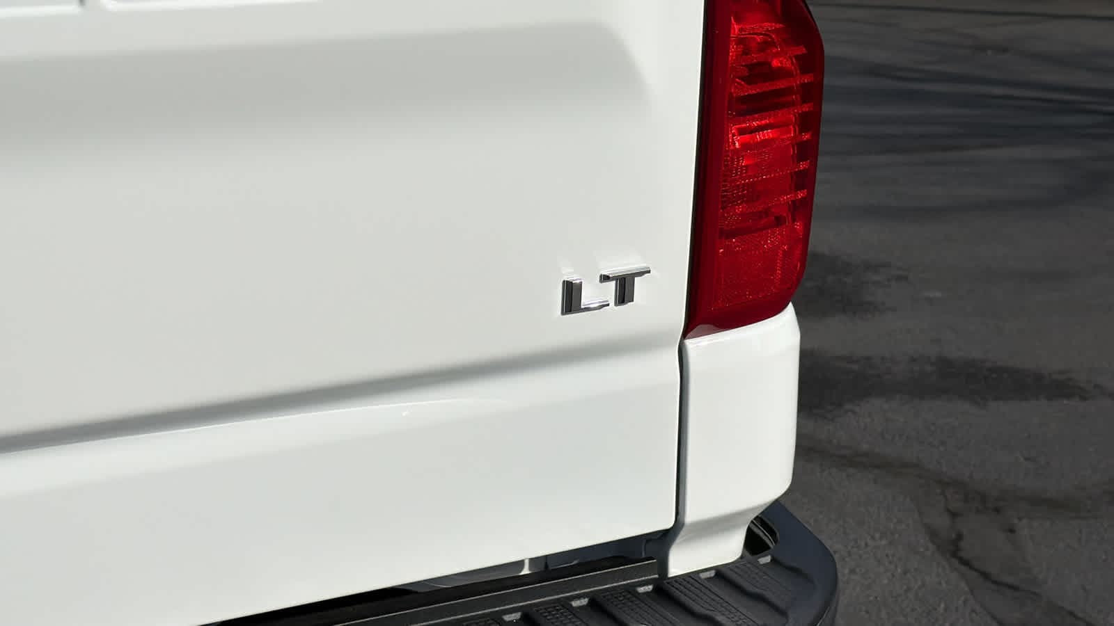 Thumbnail: 2026 Chevrolet Silverado 1500 - 28