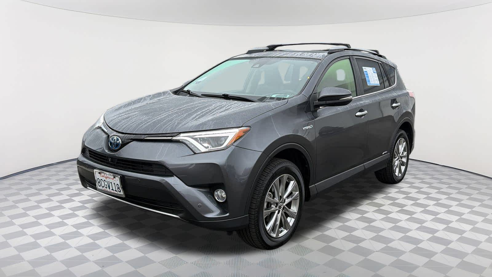 2018 Toyota RAV4 Limited's photo
