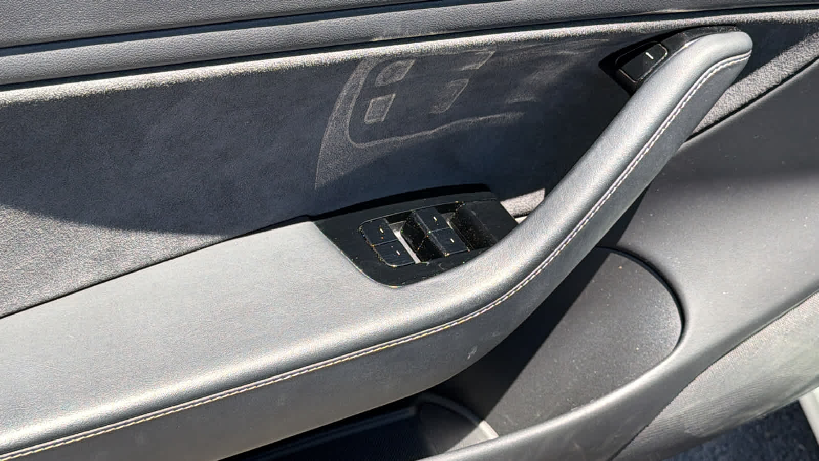 Thumbnail: 2019 Tesla Model 3 - 22