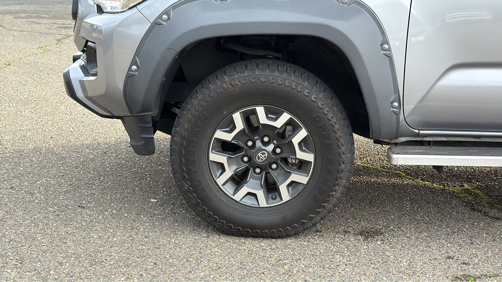 Thumbnail: 2021 Toyota Tacoma - 9