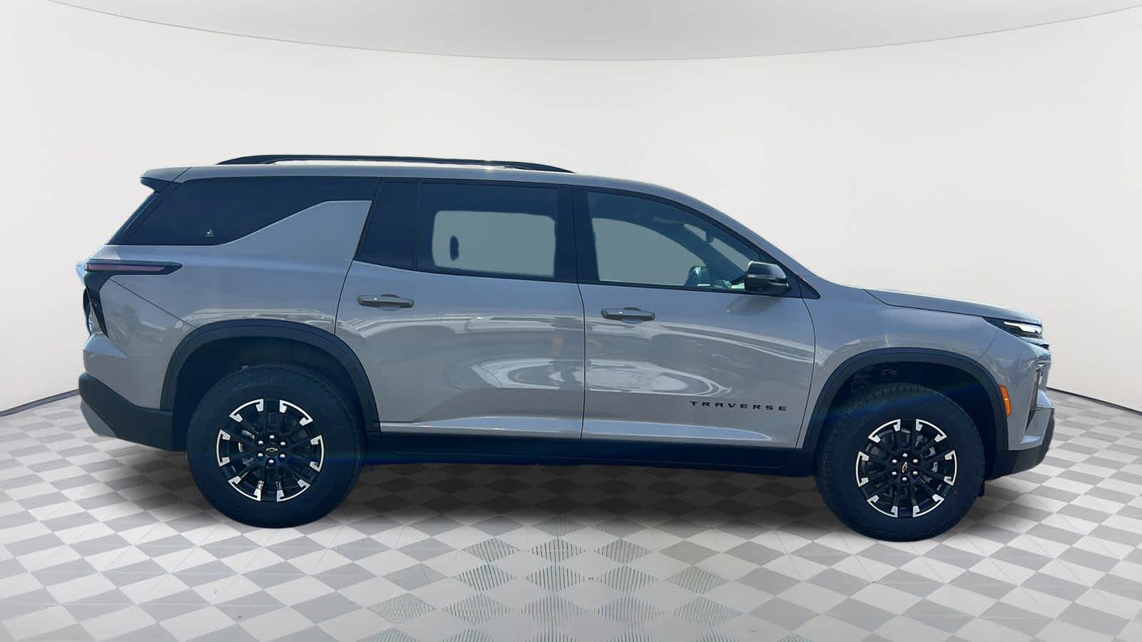 Thumbnail: 2026 Chevrolet Traverse - 4