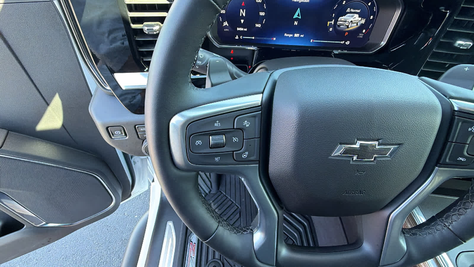 Thumbnail: 2026 Chevrolet Silverado 1500 - 19