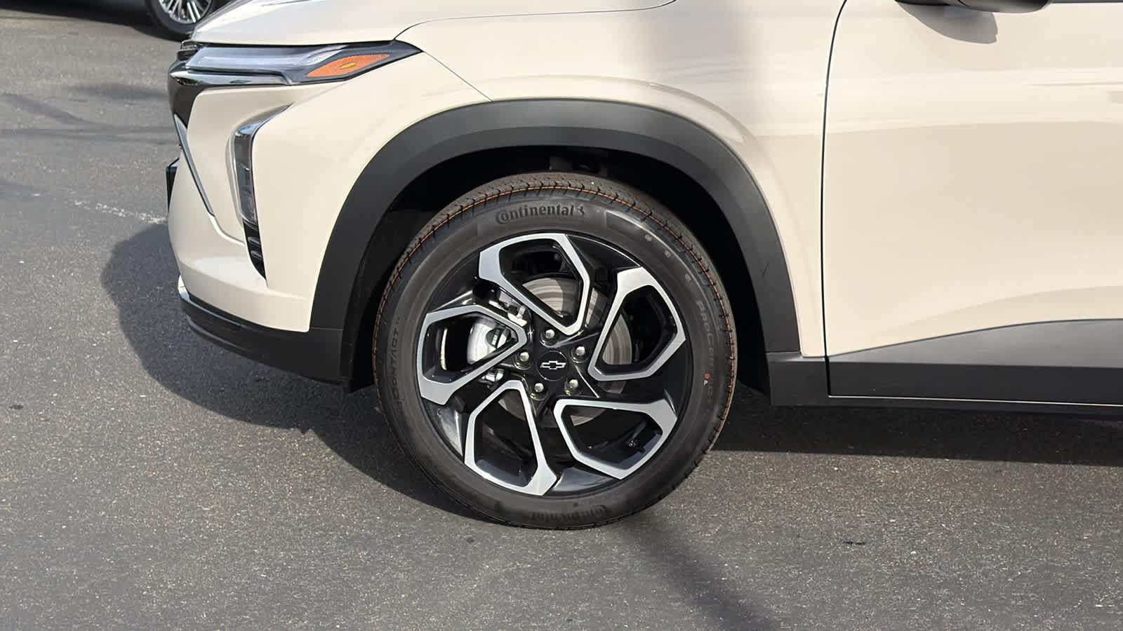 Thumbnail: 2026 Chevrolet Trax - 9