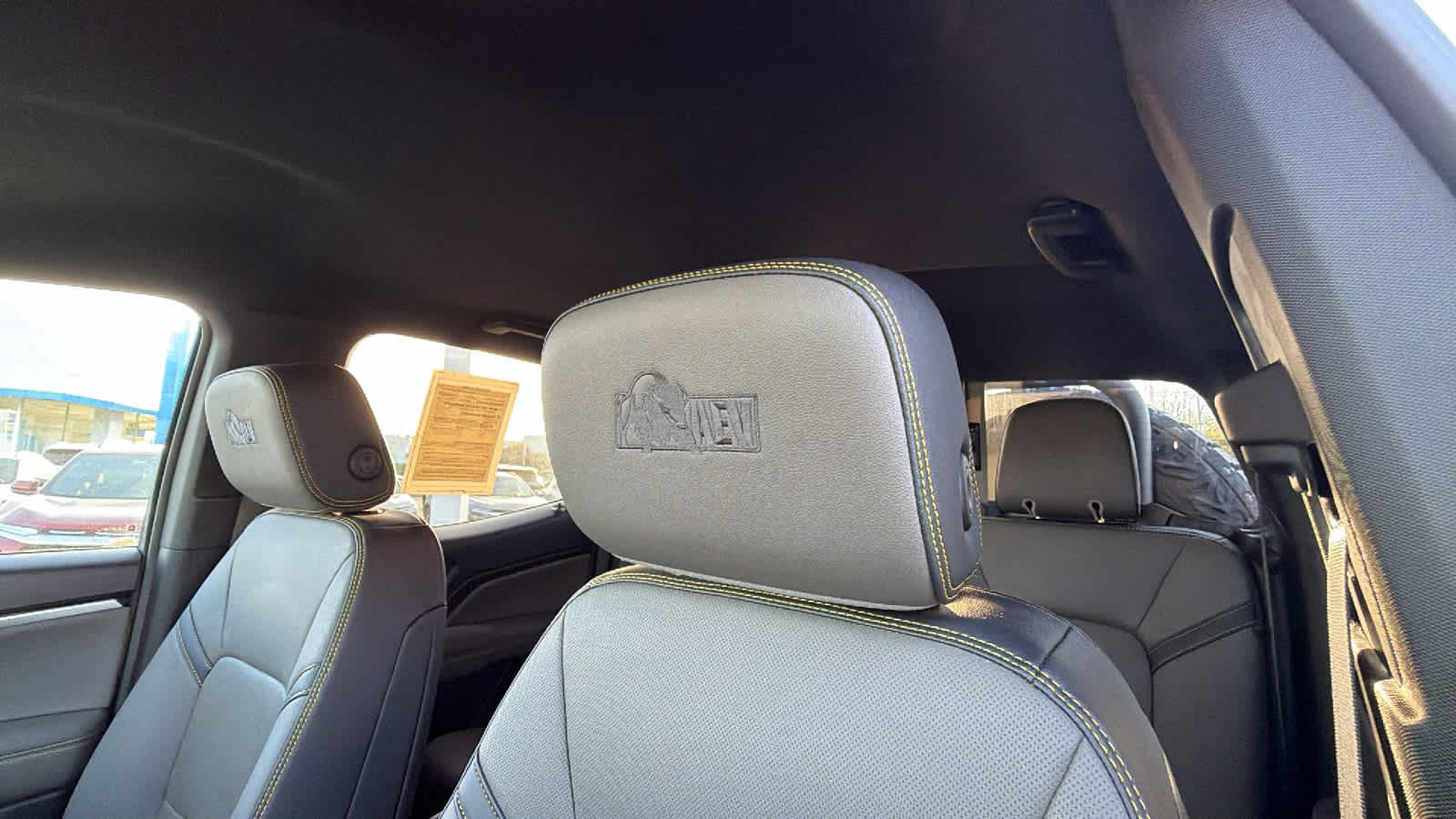 Thumbnail: 2024 Chevrolet Colorado - 11