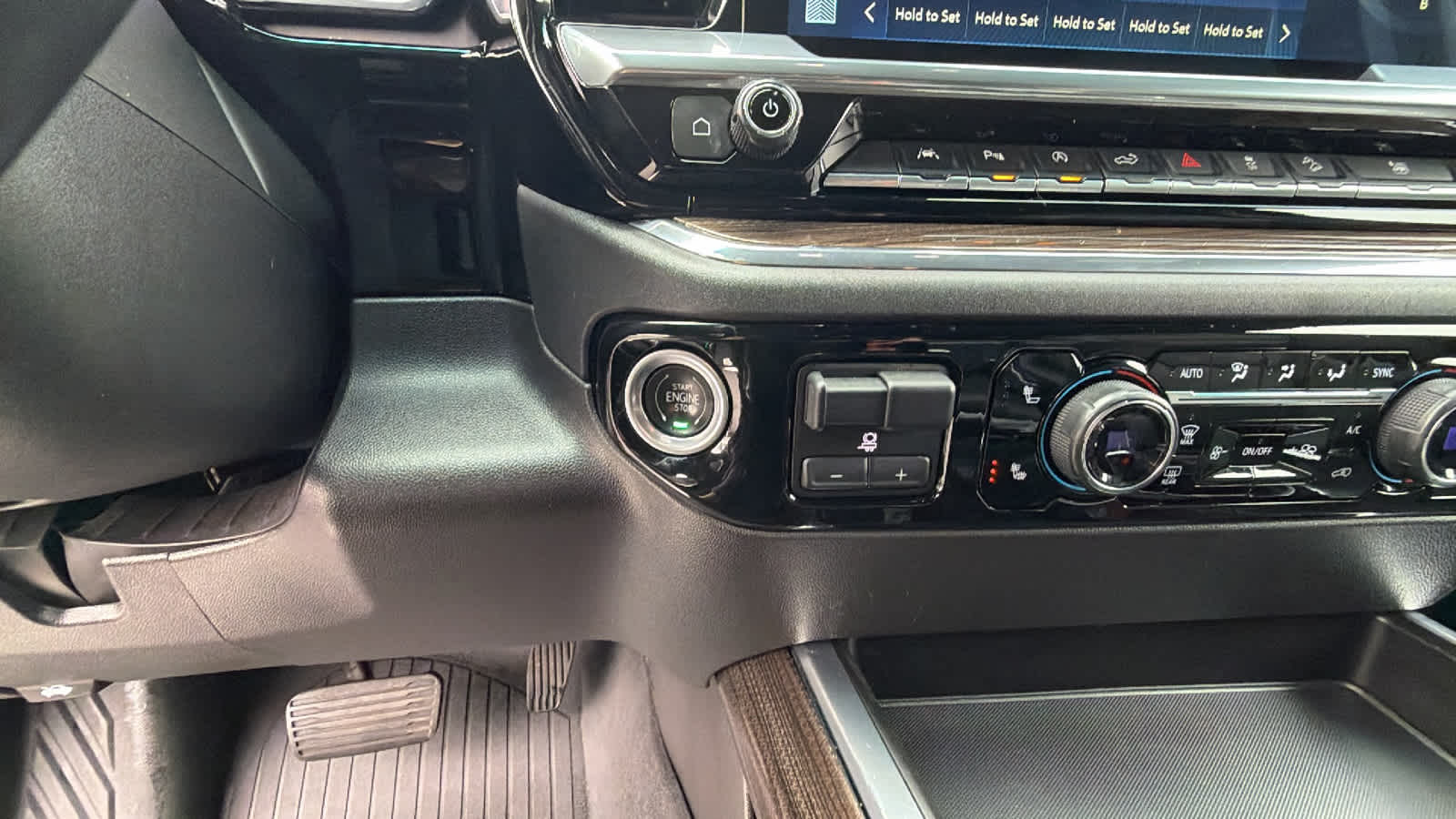 Thumbnail: 2022 Chevrolet Silverado 1500 - 17