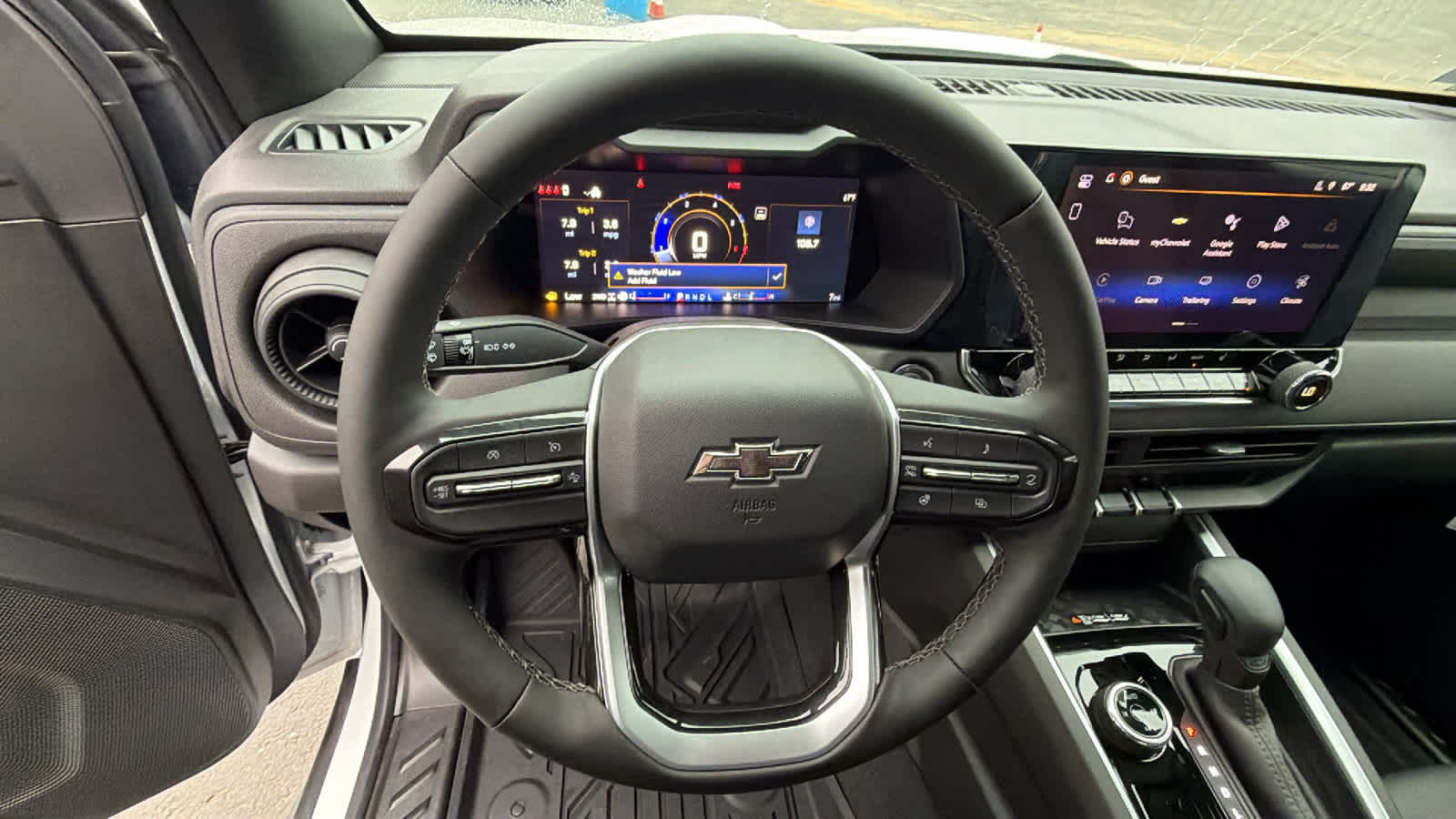 Thumbnail: 2026 Chevrolet Colorado - 18