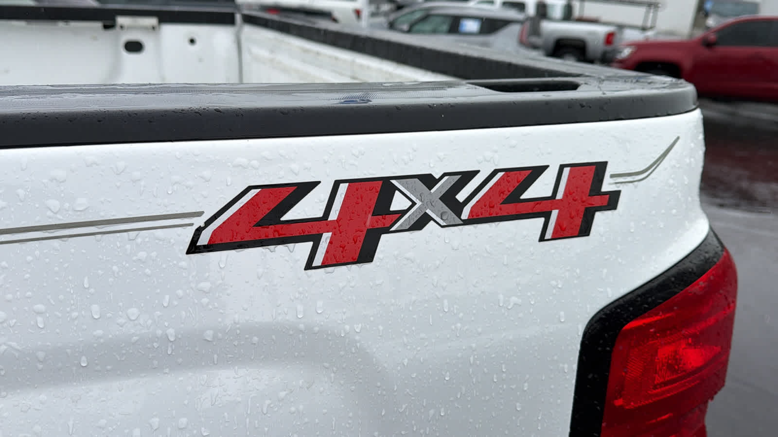 Thumbnail: 2018 Chevrolet Silverado 1500 - 15