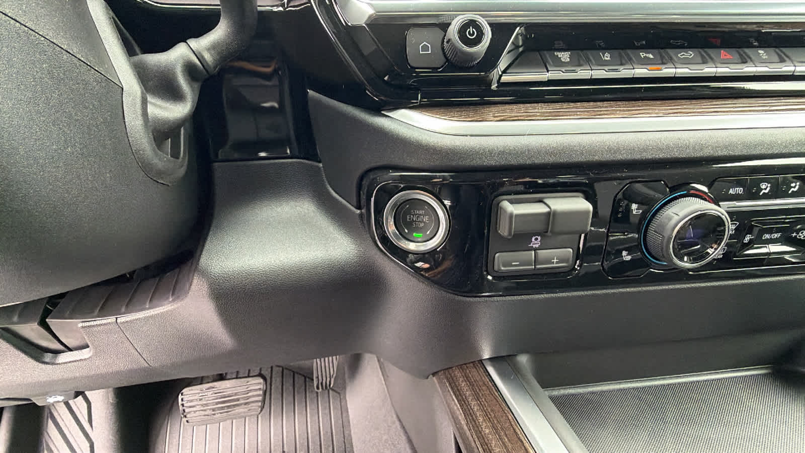 2026 Chevrolet Silverado 3500 HD LT - Photo 17